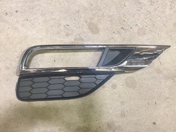 CRV40FOGGARNRFL - FOG LIGHT GARNISH R (FL)