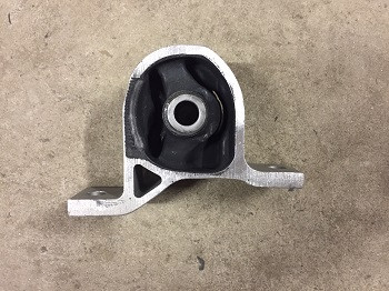S5A0MOUCMFA - MOUNTING * CROSS MEMBER FRONT * AUTO * 01-05