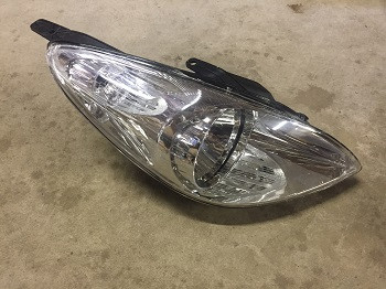 I2010HLRWE - HEADLIGHT * R * WHITE * ELECTRIC * 09-11