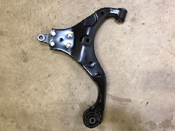 TUC10LCARF - LOWER CONTROL ARM * RF * 04-10