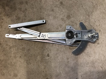 H100WWMRM - WINDOW WINDER MECHANISM R (MANUAL)