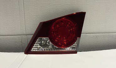 VX40TLIR - TAIL LIGHT * R * INNER * 06-08