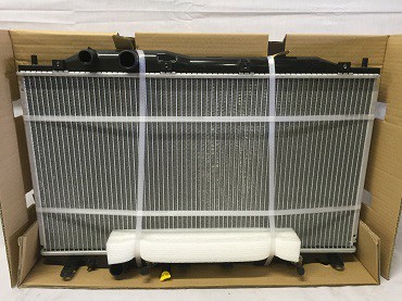 VX40RADA - RADIATOR * AUTO * 06-11