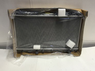 CRV10RADM - RADIATOR * MANUAL * 97-01