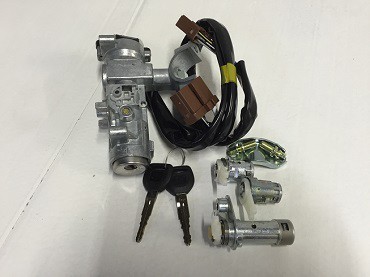 SR40IGNS - IGNITION SET (2KEYS*DOOR BARRELS*WIRING)