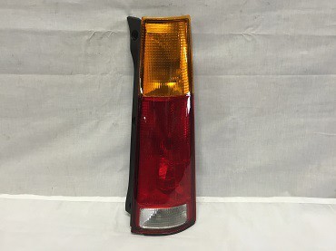 CRV10TLR - TAIL LIGHT * R * 97-01